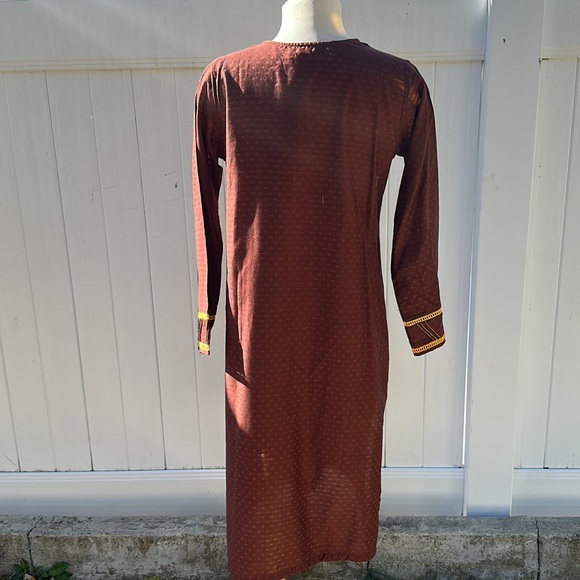 Pakistani Edenrobe embroidered Kurta - Picture 7 of 7